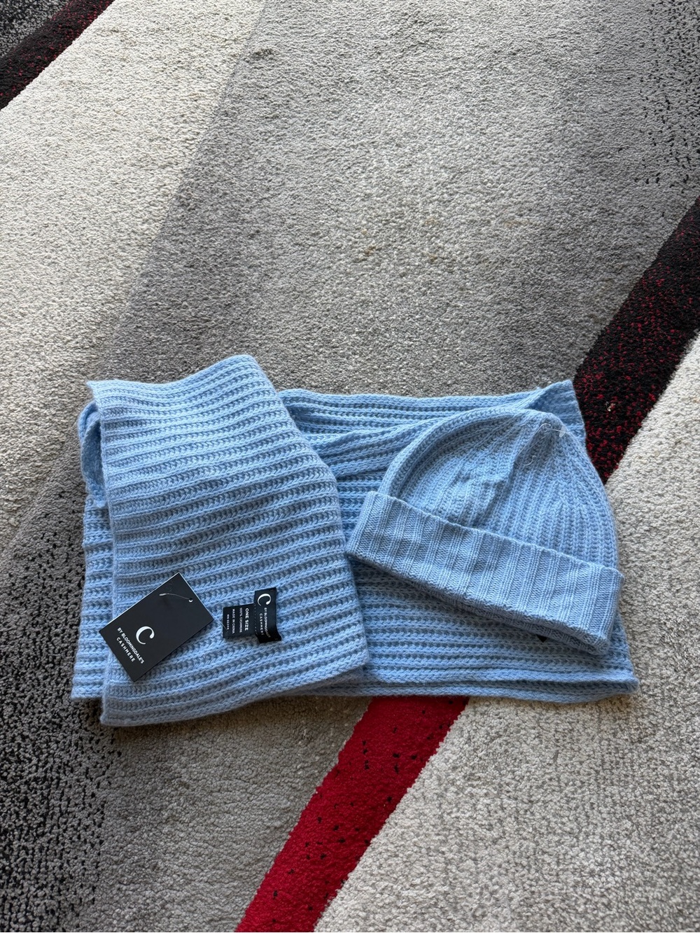 Bloomingdale’s Heather Blue Knit Scarf And Beanie Cashmere Set